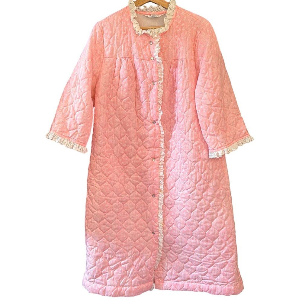 Vintage 70's Komar Pink Quilted Robe Grandmacore Cottagecore Coquette Housecoat